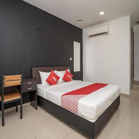Oyo 1167 Rest And Go Hotel Klang Eksteriør bilde