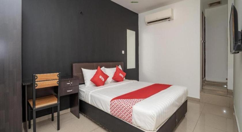 Oyo 1167 Rest And Go Hotel Klang Eksteriør bilde
