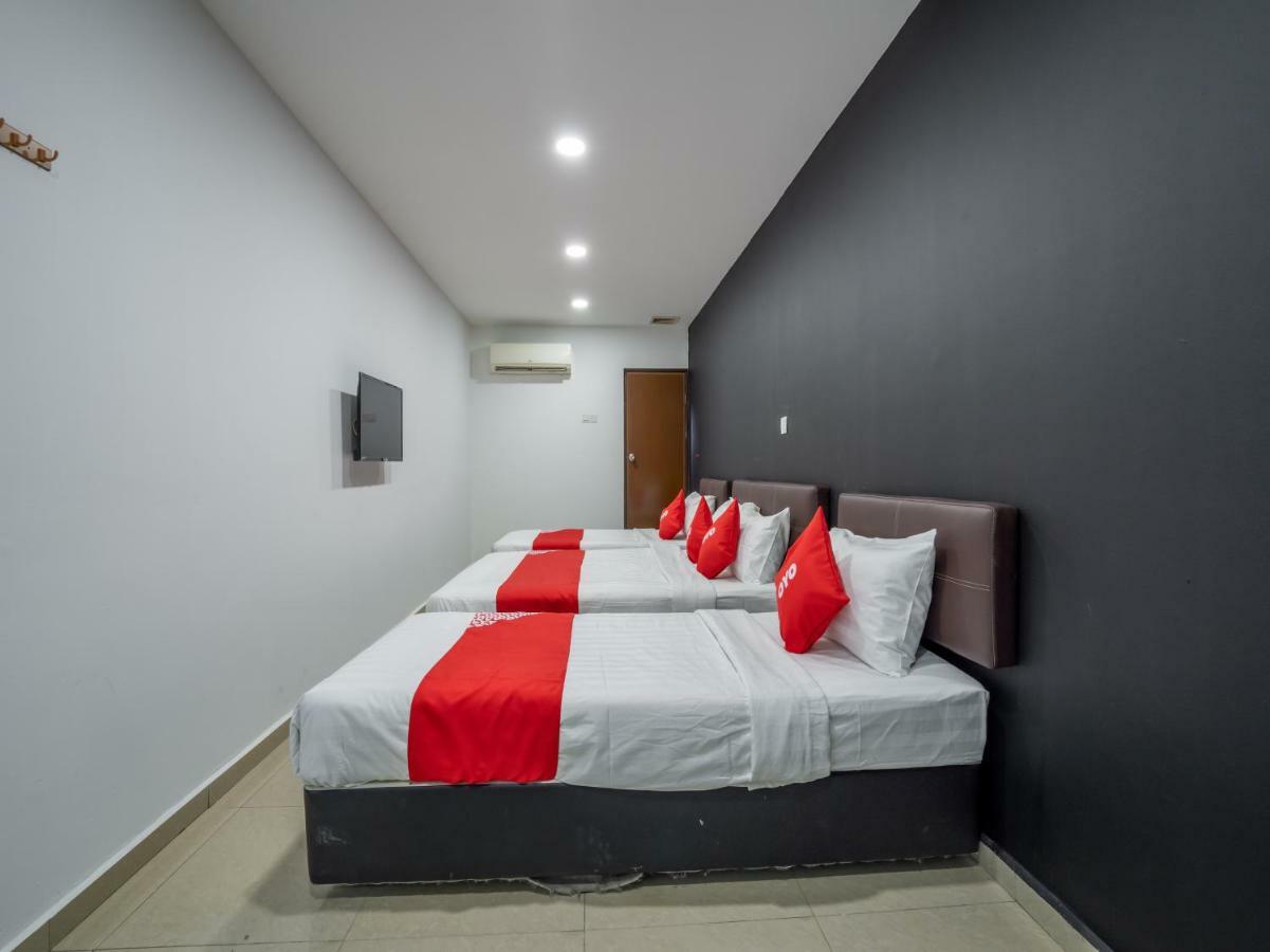 Oyo 1167 Rest And Go Hotel Klang Eksteriør bilde