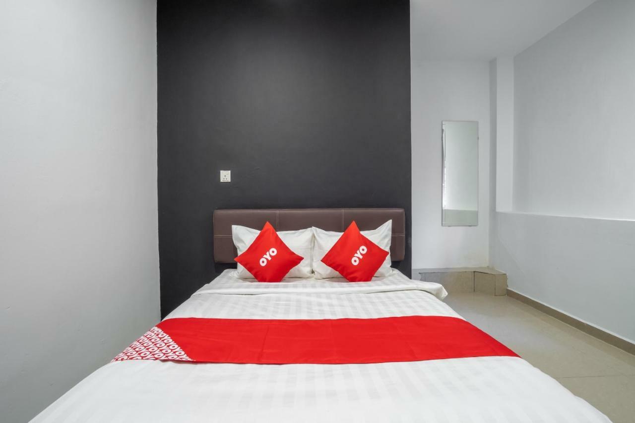 Oyo 1167 Rest And Go Hotel Klang Eksteriør bilde