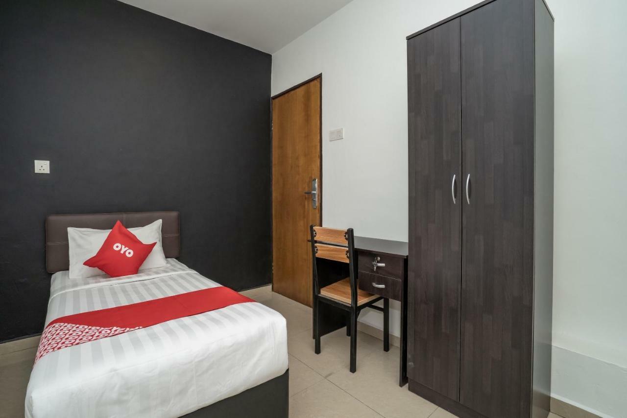 Oyo 1167 Rest And Go Hotel Klang Eksteriør bilde