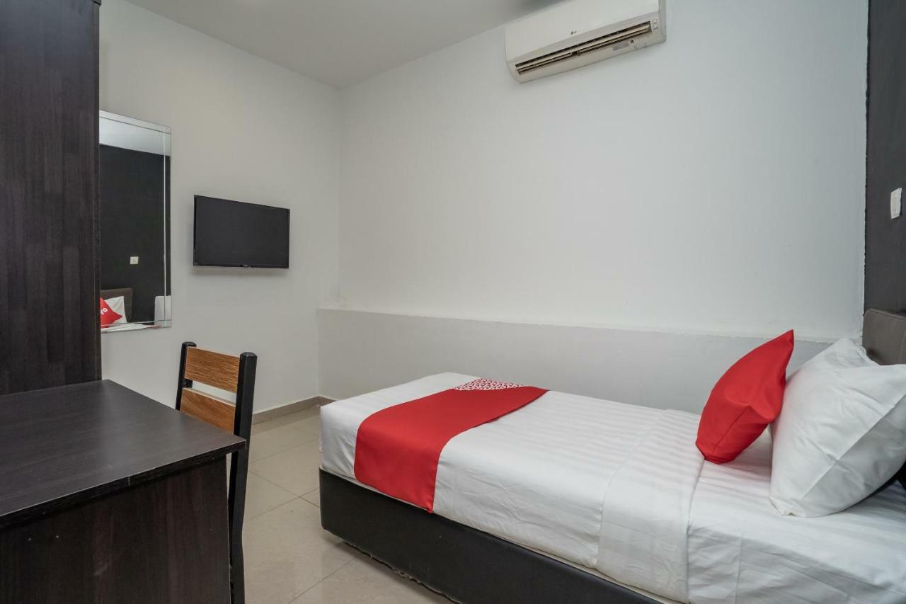 Oyo 1167 Rest And Go Hotel Klang Eksteriør bilde