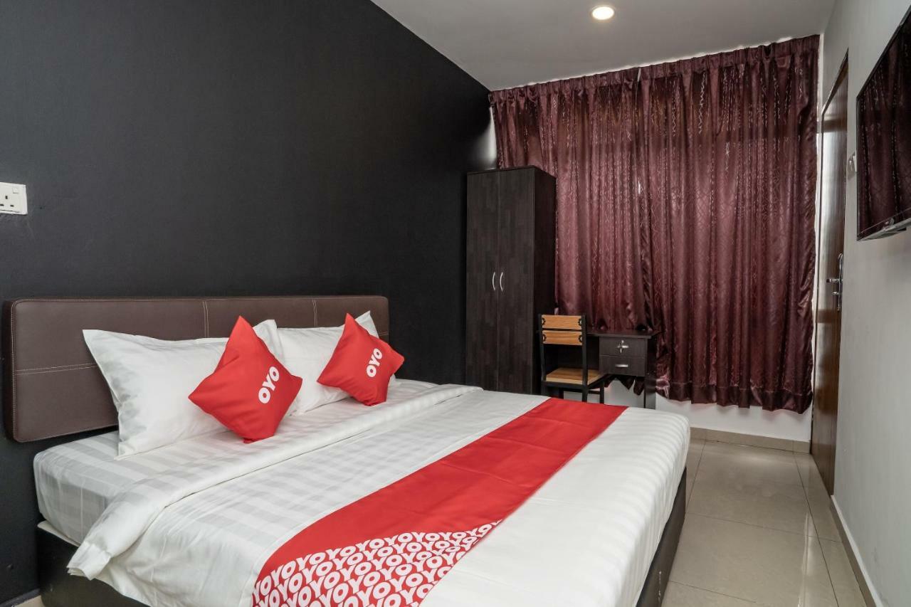 Oyo 1167 Rest And Go Hotel Klang Eksteriør bilde