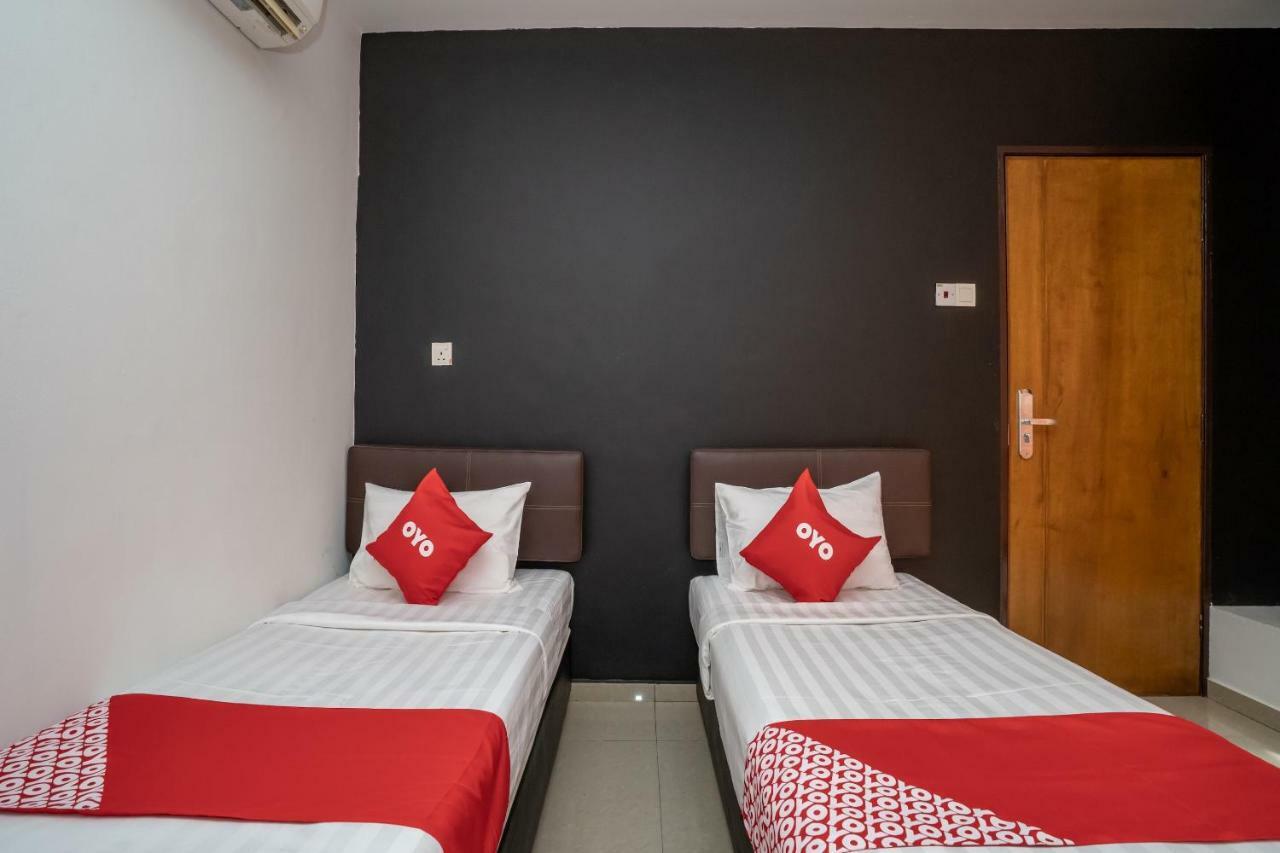 Oyo 1167 Rest And Go Hotel Klang Eksteriør bilde