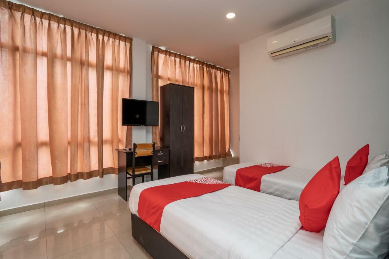 Oyo 1167 Rest And Go Hotel Klang Eksteriør bilde