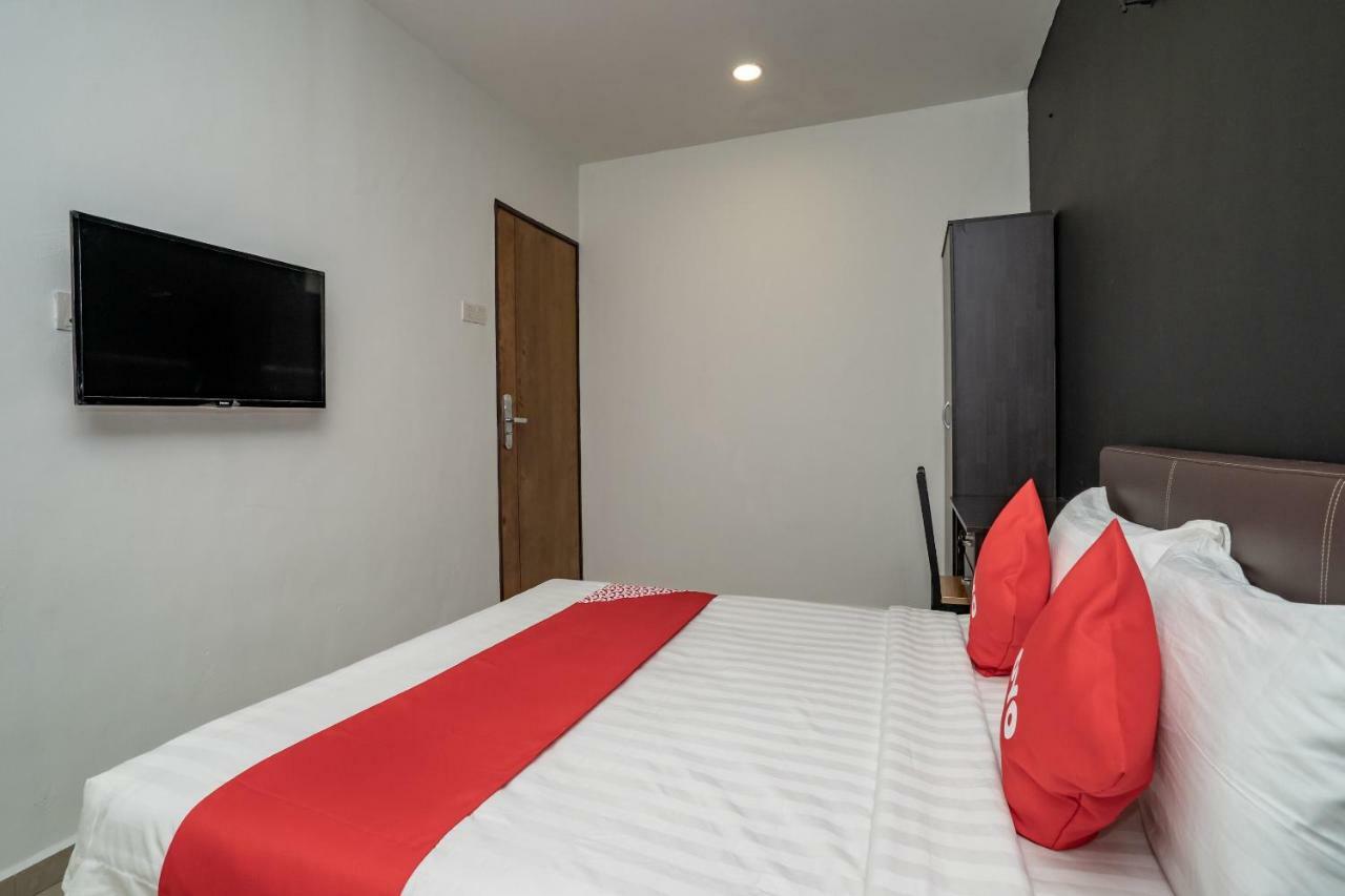 Oyo 1167 Rest And Go Hotel Klang Eksteriør bilde