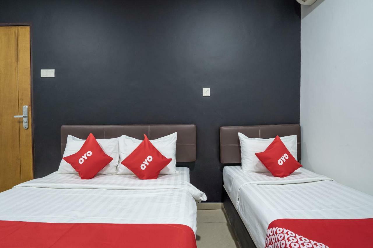 Oyo 1167 Rest And Go Hotel Klang Eksteriør bilde