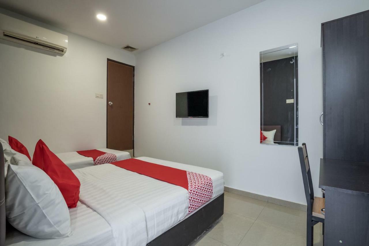 Oyo 1167 Rest And Go Hotel Klang Eksteriør bilde